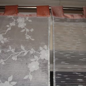 Комплект панельних фіранок на петлях Lumelle Flowers карниз 200см рожевий з молочним (70_9п)