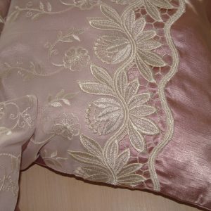 Комплект декоративних подушок Lumelle Hand Made з мереживом 33х33см 2шт 48х32см 1шт бузкові (п_0347)