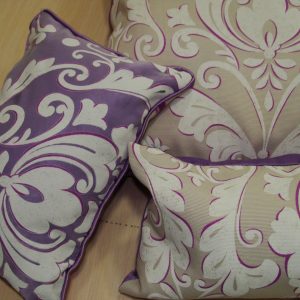 Комплект декоративних подушок Lumelle Damask 30х30см 1шт 42х42 1шт 30х18см 3шт Фіолетові та Пісочні (п_0458)
