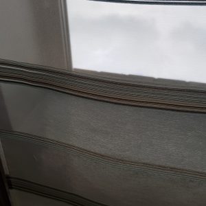 Комплект панельних фіранок Lumelle Line карниз 200см Коричневий з молочним (10_5п)