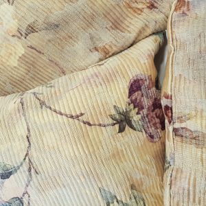 Комплект декоративних подушок Lumelle Flowers Line 30х30см 2шт 20х30см 1шт бежеві (п_0386)