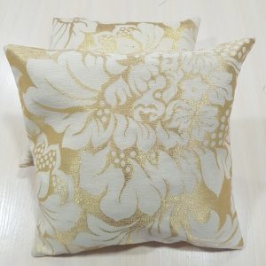 Комплект декоративних подушок Lumelle Flowers 33х33см 2шт Золотий з молочним (п_0233)