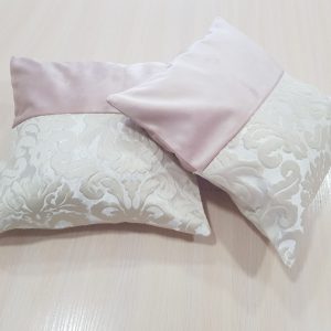 Комплект декоративних подушок Lumelle Damask 33х33см 2шт рожеві з молочним (п_0238)