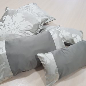 Комплект декоративних подушок Lumelle Damask 40х40см 2шт 53х27см 1шт 42х20см 2шт молочні з сірим (п_0525)