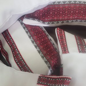 Комплект декоративних подушок Lumelle Ukrainian Pattern 6шт молочний з червоним (п_0060)