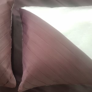 Комплект декоративних подушок Lumelle Simple 40х40см 2шт молочний з шоколадним (п_0069)