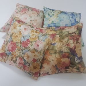 Комплект декоративних подушок Lumelle Flowers Aquarelle 30х30см 4шт різнокольорові (п_0110а)