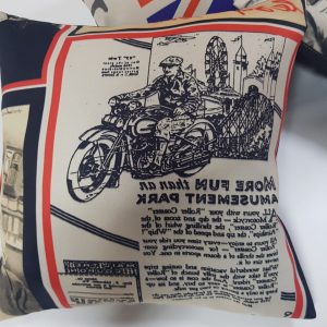 Комплект декоративних подушок Lumelle Retro news 32х32см 3шт (п_0188)