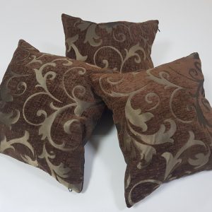 Комплект декоративних подушок Lumelle Classic Вензель, коричневі 33х33см 3шт (п_0193)