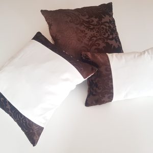 Комплект декоративних подушок Lumelle Damask 44х44см 2шт 44х26см 1шт венге і молочний (п_0055)