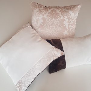 Комплект декоративних подушок Lumelle Damask 44х44см 2шт 44х26см 1шт венге і молочний (п_0055)