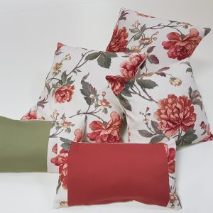 Комплект декоративних подушок Lumelle Flowers 38х38см 2шт 32х32см 1шт 35х20см 1шт 33х20см 1шт молочний (п_0599)