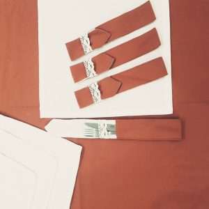 Комплект для сервірування Lumelle Ажур, 9 предметів, теракотовий (7с)