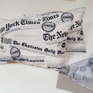 Комплект декоративних подушок Lumelle New York Times 55х37см 2шт сірі (п_0659)