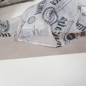 Комплект декоративних подушок Lumelle New York Times 55х37см 2шт сірі (п_0659)