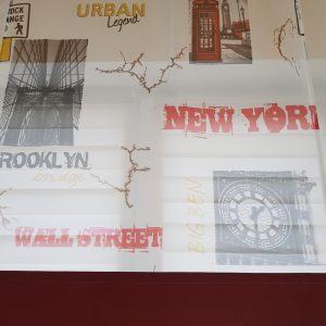 Комплект панельних фіранок Lumelle New York urban 3шт карниз 140см молочний з червоним (7_5п)