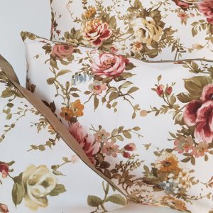 Комплект декоративних подушок Lumelle Flowers Rose 45х35см 3шт молочний (п_0642)