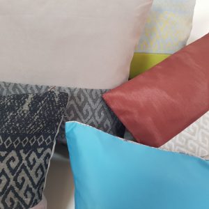 Комплект декоративних подушок Lumelle Meandr 38х28см 2шт 32х28см 1шт 37х32см 1шт 37х29см 1шт кольорові (п_0656)