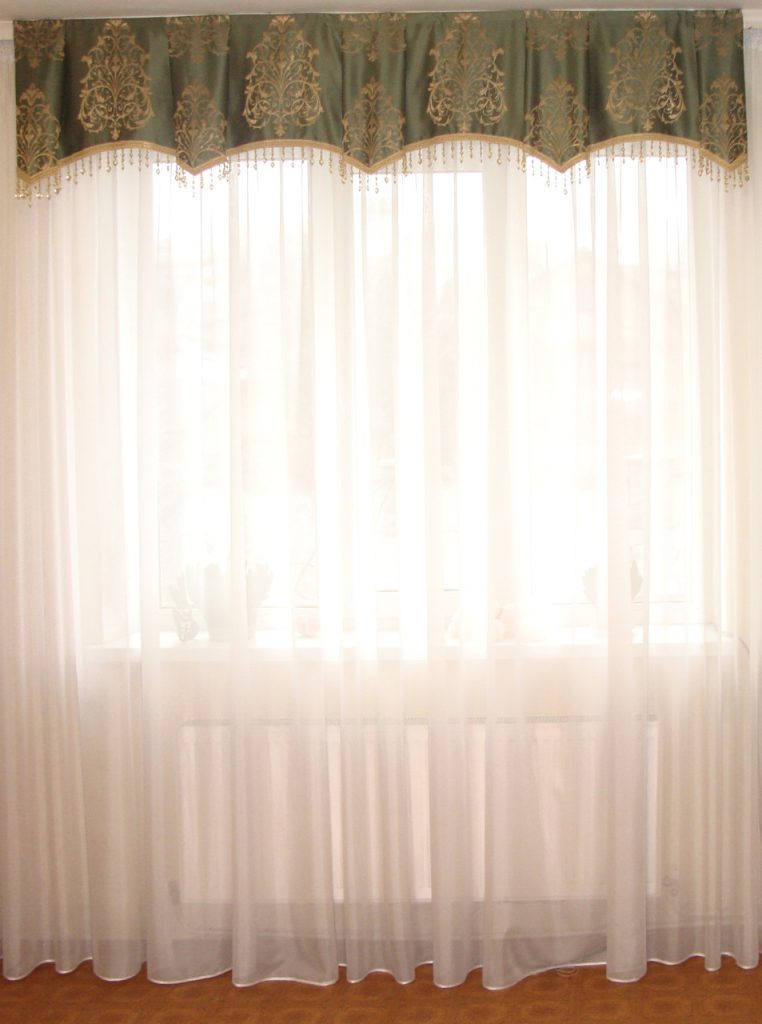 Ламбрекен Lumelle Damask з бахромою 2м зелений з золотистим (100_1_2м)