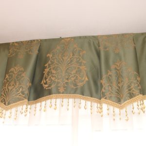 Ламбрекен Lumelle Damask з бахромою 2м зелений з золотистим (100_1_2м)