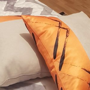 Комплект декоративних подушок Lumelle Abstract 40х40см 2шт Сірі з помаранчевим (п_0672)
