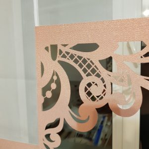 Комплект панельних фіранок Lumelle Ажур 4шт карниз 160см білий з кораловим і золотистим (42_1п)