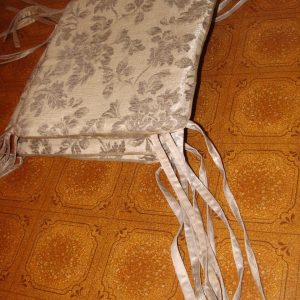 Сидушки для табуретки Lumelle 4шт бежеві (2ч)