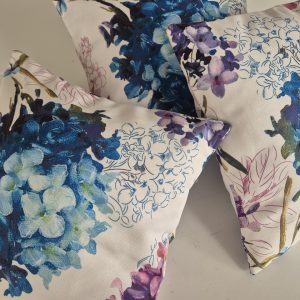 Комплект декоративних подушок Lumelle Flowers 3шт 37х37см синій з молочним (п_0720)