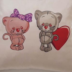 Декоративна подушка Lumelle «Закохані котики» 35×35 см, молочно-рожева (па_12)