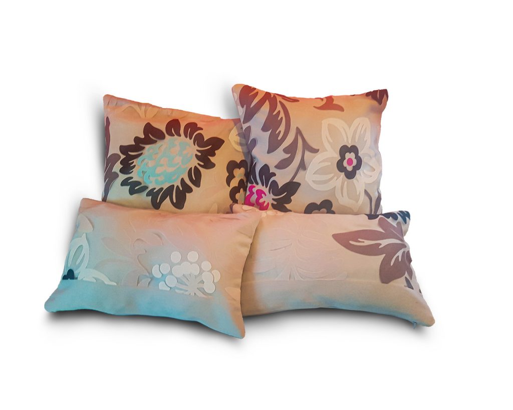 Комплект декоративних подушок Lumelle Flowers 36х36см 2шт 36х23см 2шт бежеві з м’ятним (п_0044)