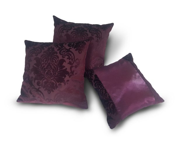 Комплект декоративних подушок вишневі Lumelle Damask 44х44см 2шт 39х39см 1шт сливові (п_0096)