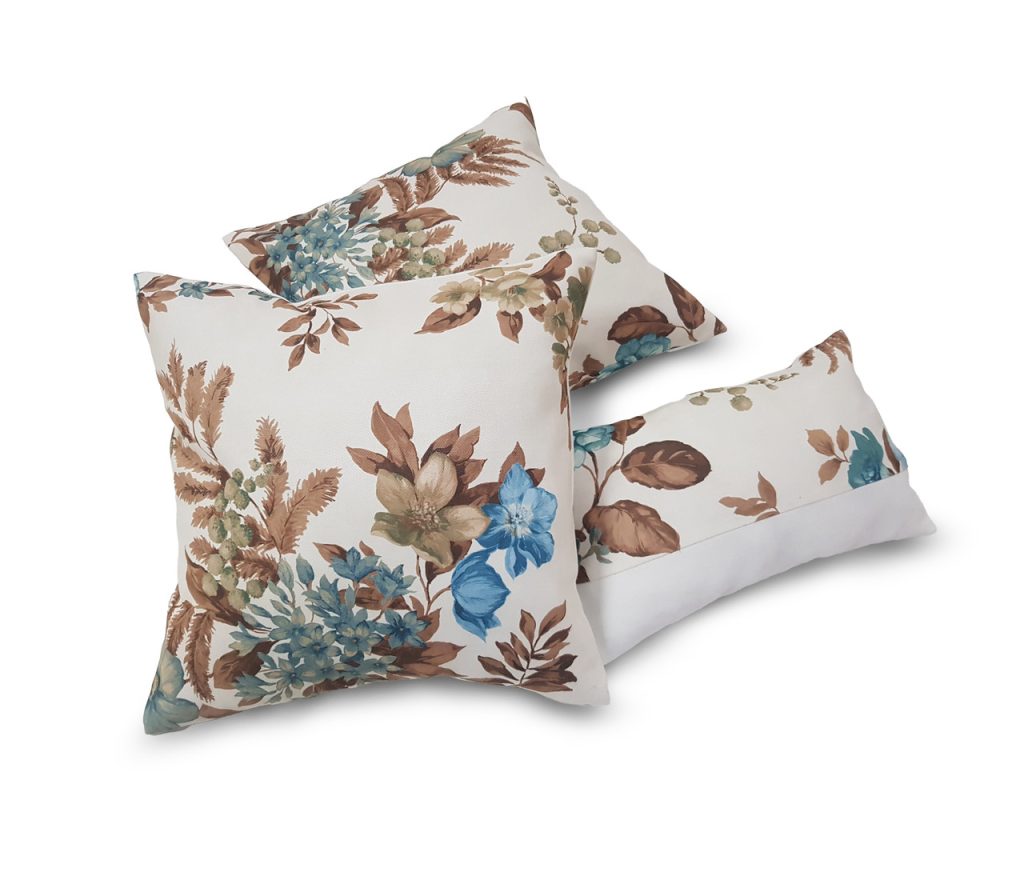 Комплект декоративних подушок Lumelle Flowers Blue 40х40см 2шт 40х22см 1шт молочні (п_0143)