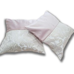Комплект декоративних подушок Lumelle Damask 33х33см 2шт рожеві з молочним (п_0238)