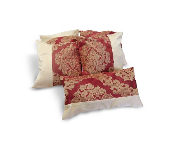 Комплект декоративних подушок Lumelle Damask 30х30см 4шт 40х21см 1шт бордові з пісочним коронки (п_0267)