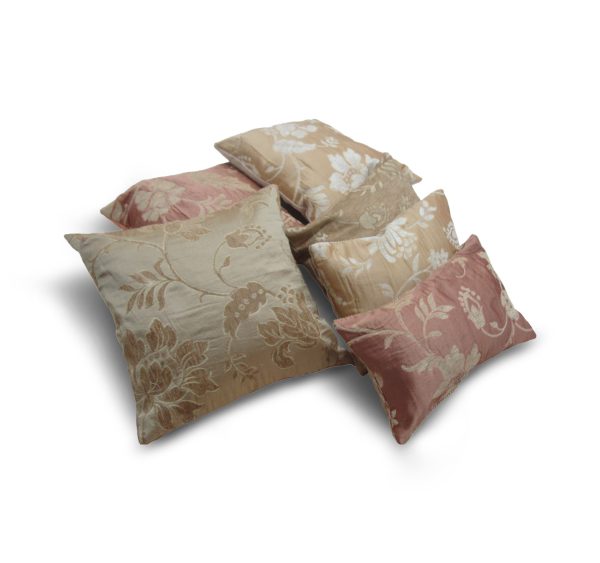 Комплект декоративних подушок Lumelle Flowers 30х30см 3шт 30х19см 3шт бежеві (п_0342)