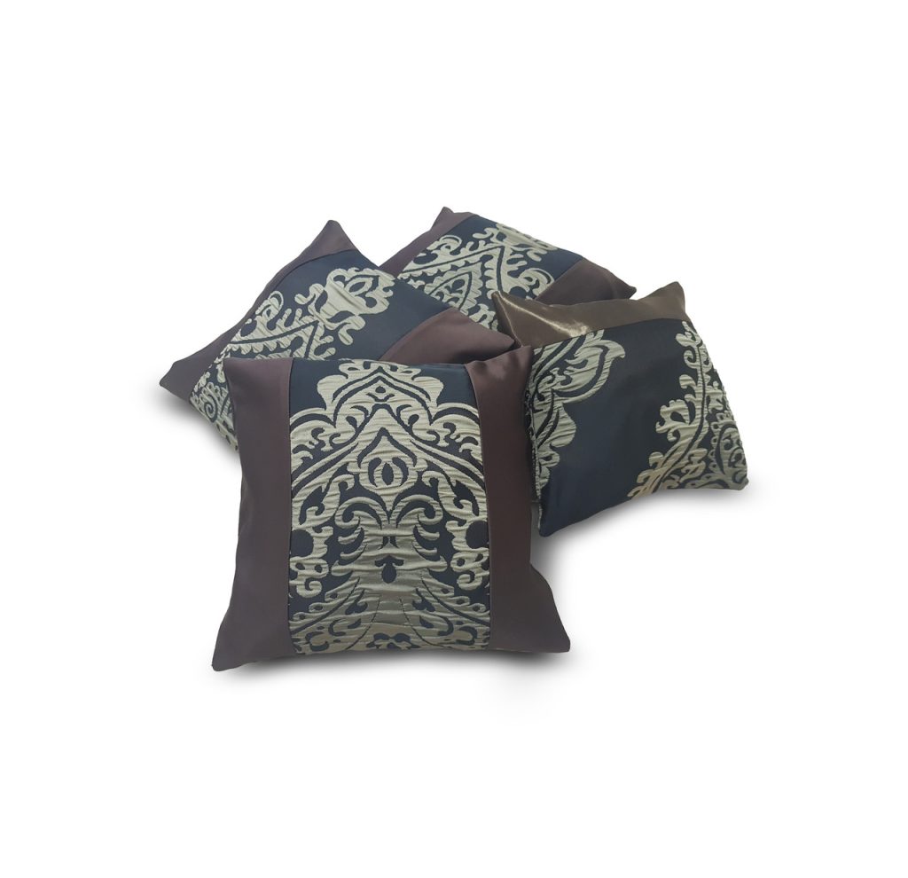 Комплект декоративних подушок Lumelle Damask 30х30 3шт 25х25 1шт Венге з бежевим візерунком (п_0415)