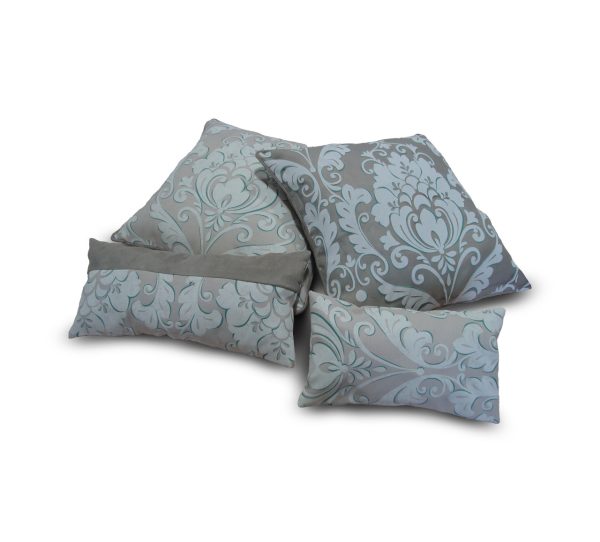 Комплект декоративних подушок Lumelle Damask 40х40см 2шт 40х18см 1шт 30х18 см 1шт сірі з бежевим (п_0439)