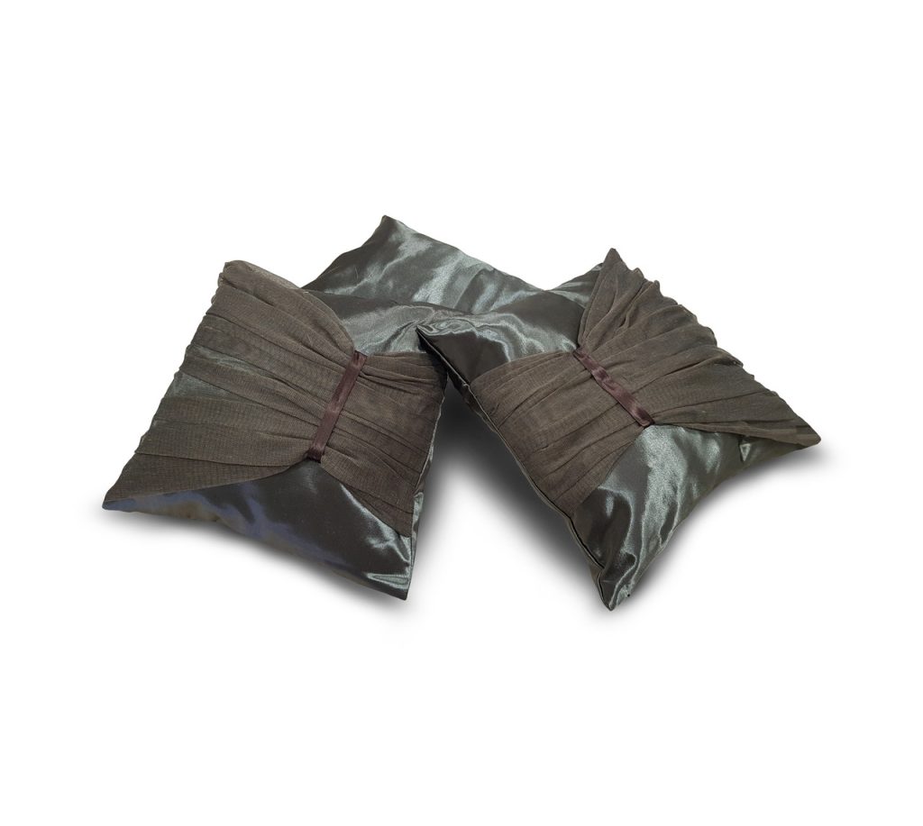 Комплект декоративних подушок Lumelle Hand Made з бантом 40х40см 2шт 40х26см 1шт Шоколадні (п_0469)