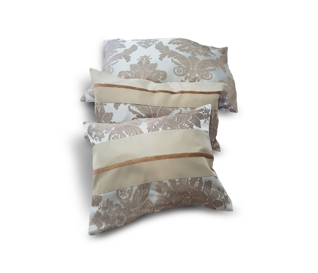 Комплект декоративних подушок Lumelle Damask Line 35х28см 1шт 43х23см 1шт 52х35см 1шт бежеві (п_0475)