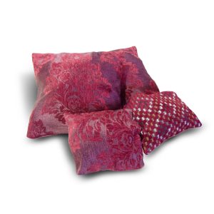 Комплект декоративних подушок Lumelle Damask 31х31см 2шт 22х22см 1шт 25х20см 1шт бордові (п_0490)