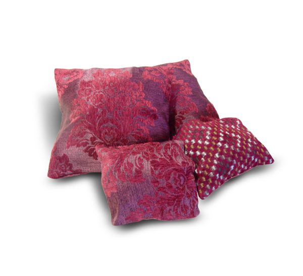 Комплект декоративних подушок Lumelle Damask 31х31см 2шт 22х22см 1шт 25х20см 1шт бордові (п_0490)