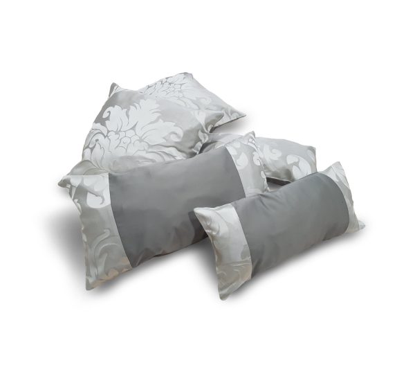 Комплект декоративних подушок Lumelle Damask 40х40см 2шт 53х27см 1шт 42х20см 2шт молочні з сірим (п_0525)