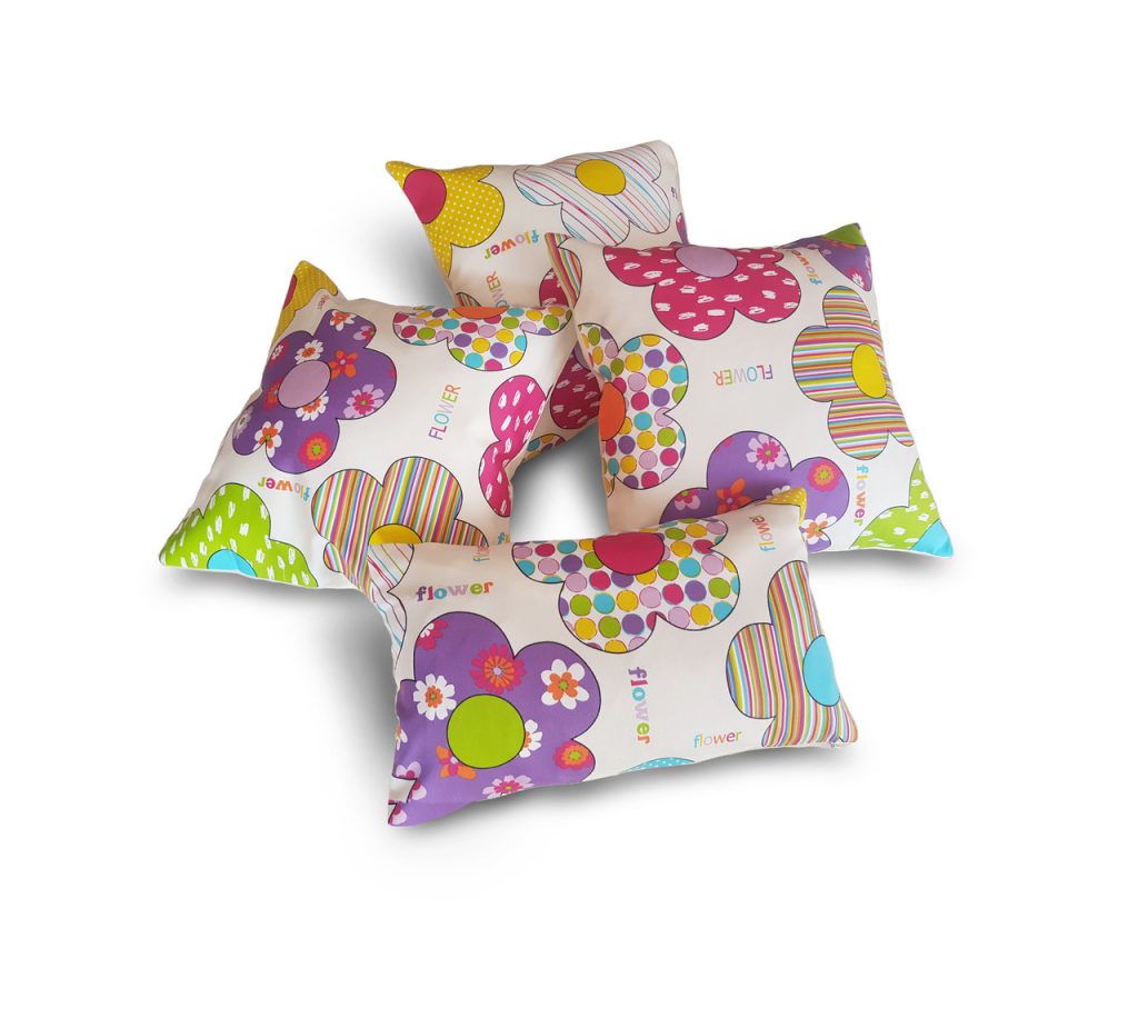 Комплект декоративних подушок Lumelle Flowers Abstract 37х37см 3шт 40х23см 1шт молочні (п_0578)