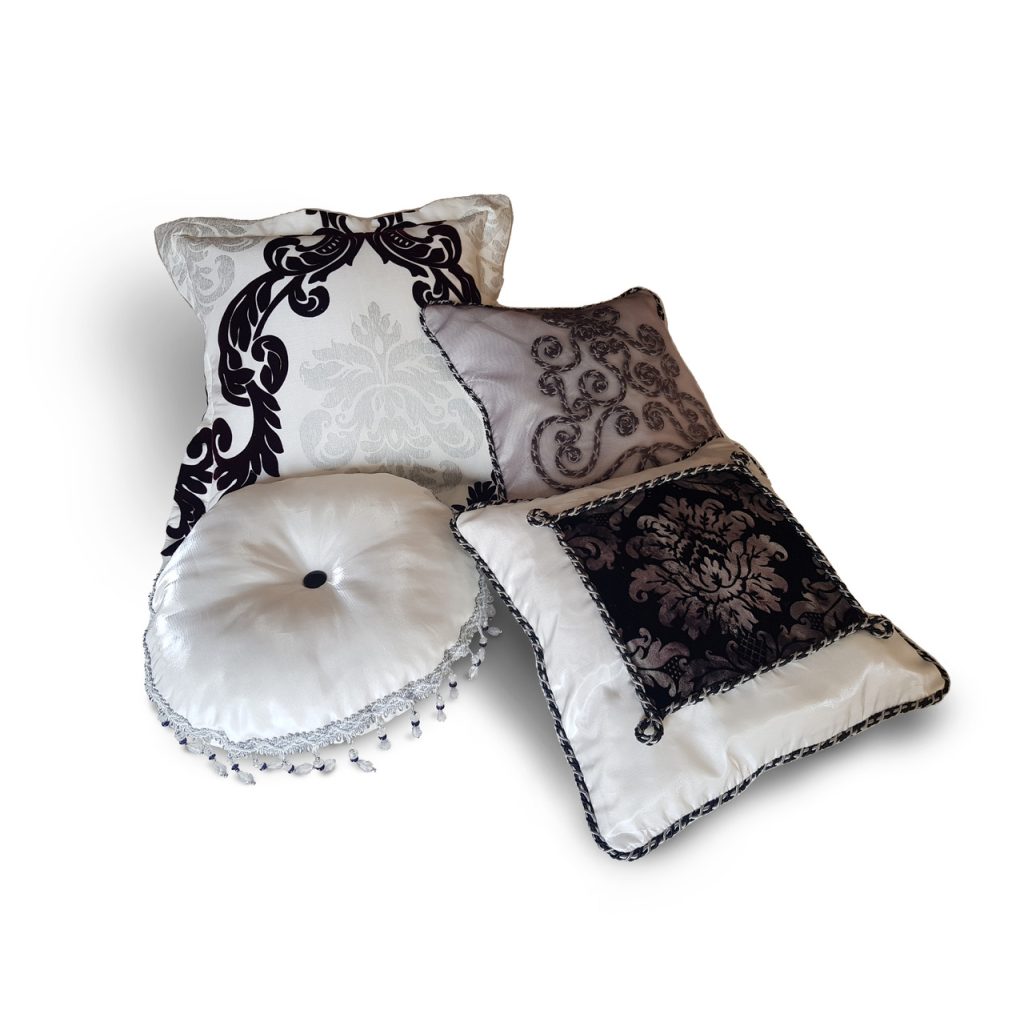 Комплект декоративних подушок Lumelle Hand Made, 4 шт, чорно-молочний (п_0616)