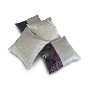 Комплект декоративних подушок Lumelle Damask 4шт фіолетовий з молочним (п_0706)