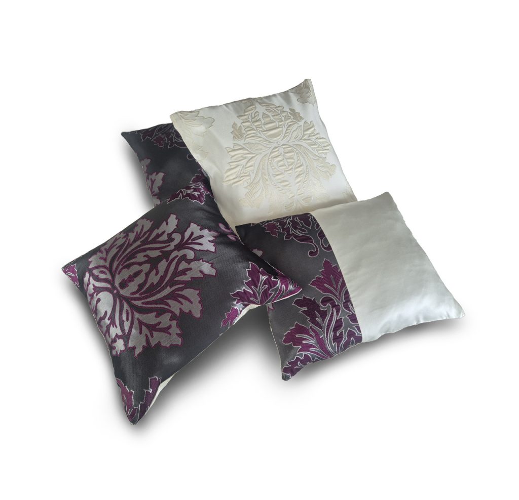 Комплект декоративних подушок Lumelle Damask 4шт фіолетовий з молочним (п_0706)