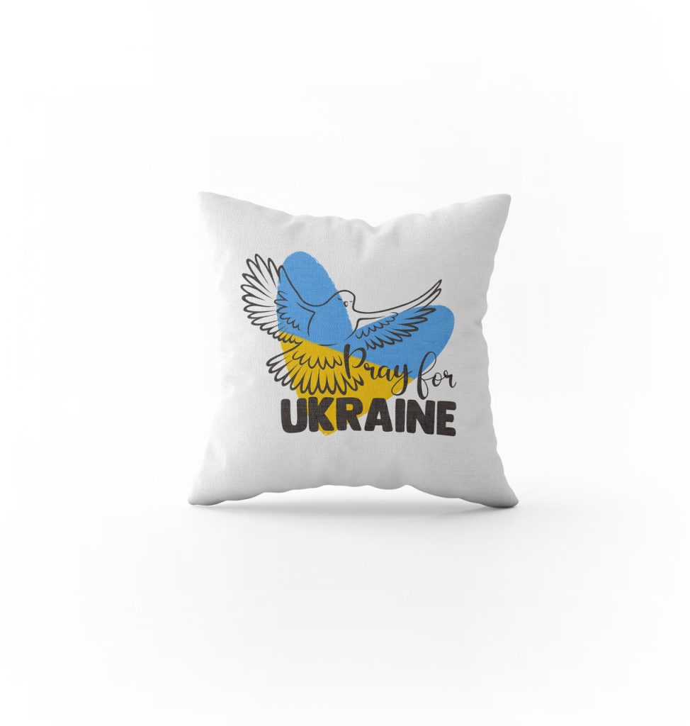 Декоративна подушка в подарунок Lumelle Pray for Ukraine 1шт 40х40см молочний (па_24)