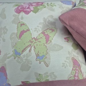 Комплект декоративних подушок Lumelle Butterflies 40х40см 2шт молочні з рожевим і блакитним (п_0764)