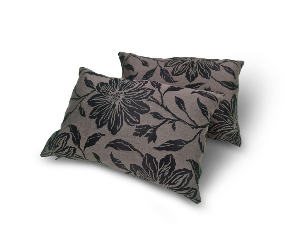 Комплект декоративних подушок Lumelle Flowers 50х33 см 2шт, фіолетові (п_0776)