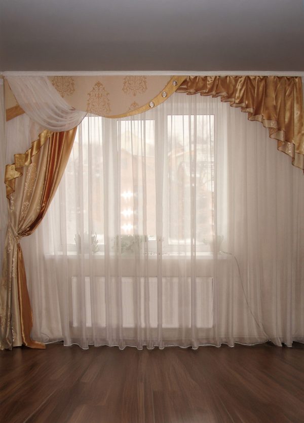 Жорсткий ламбрекен зі шторою Lumelle Damask Корона 3м Золотистий з молочним (48ж)